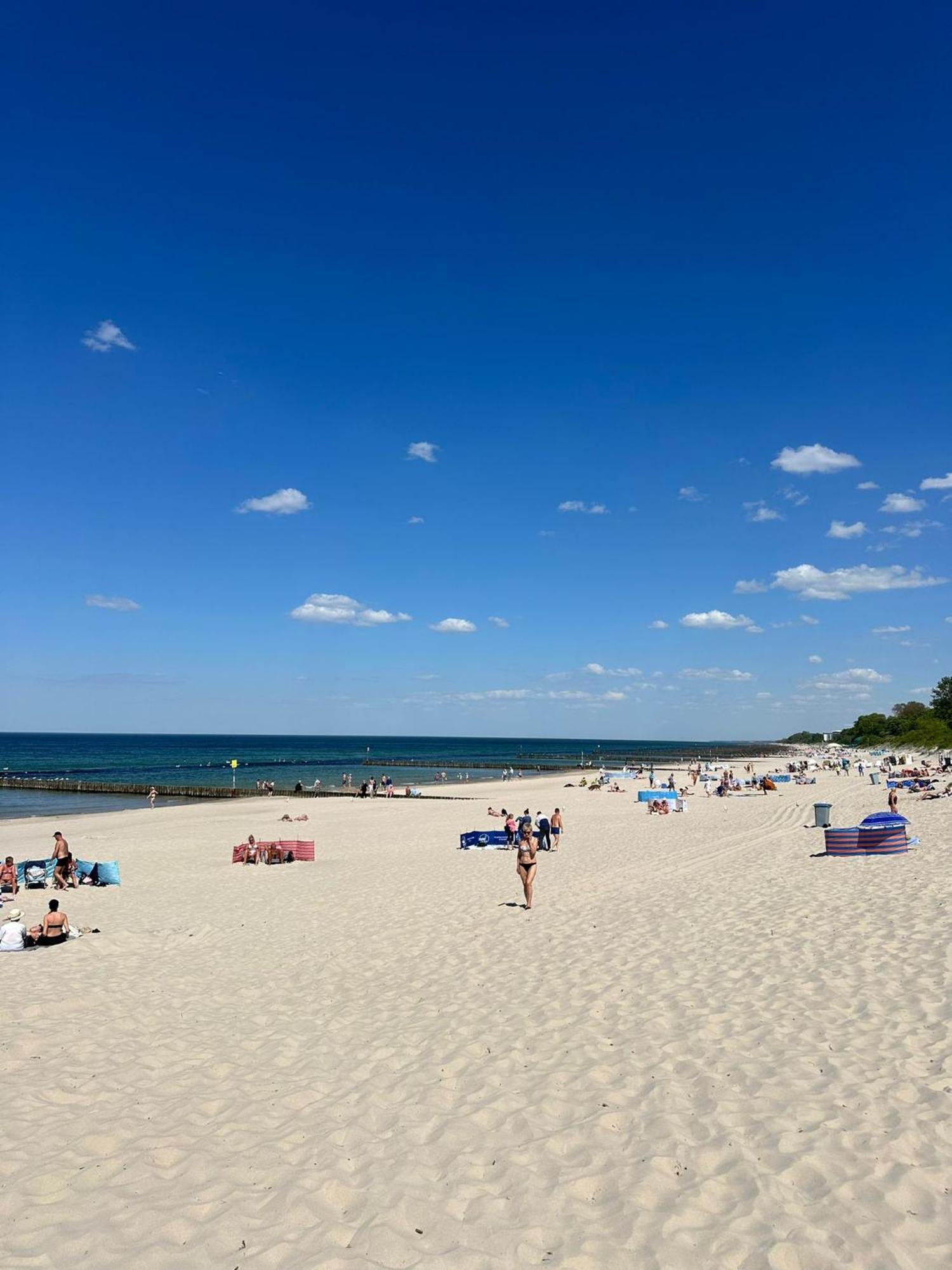 4Summer Kolobrzeg Apartamenty White Blue Sauna & Fitness & Parking 100 Metrow Do Pieknej Szerokiej Piaszczystej Plazy, Wspanialy Widok Z Duzego Tarasu! 100 Meter Zu Einem Schoenen Breiten Sandstrand, Herrliche Aussicht Von Einer Grossen Terrasse! Buitenkant foto