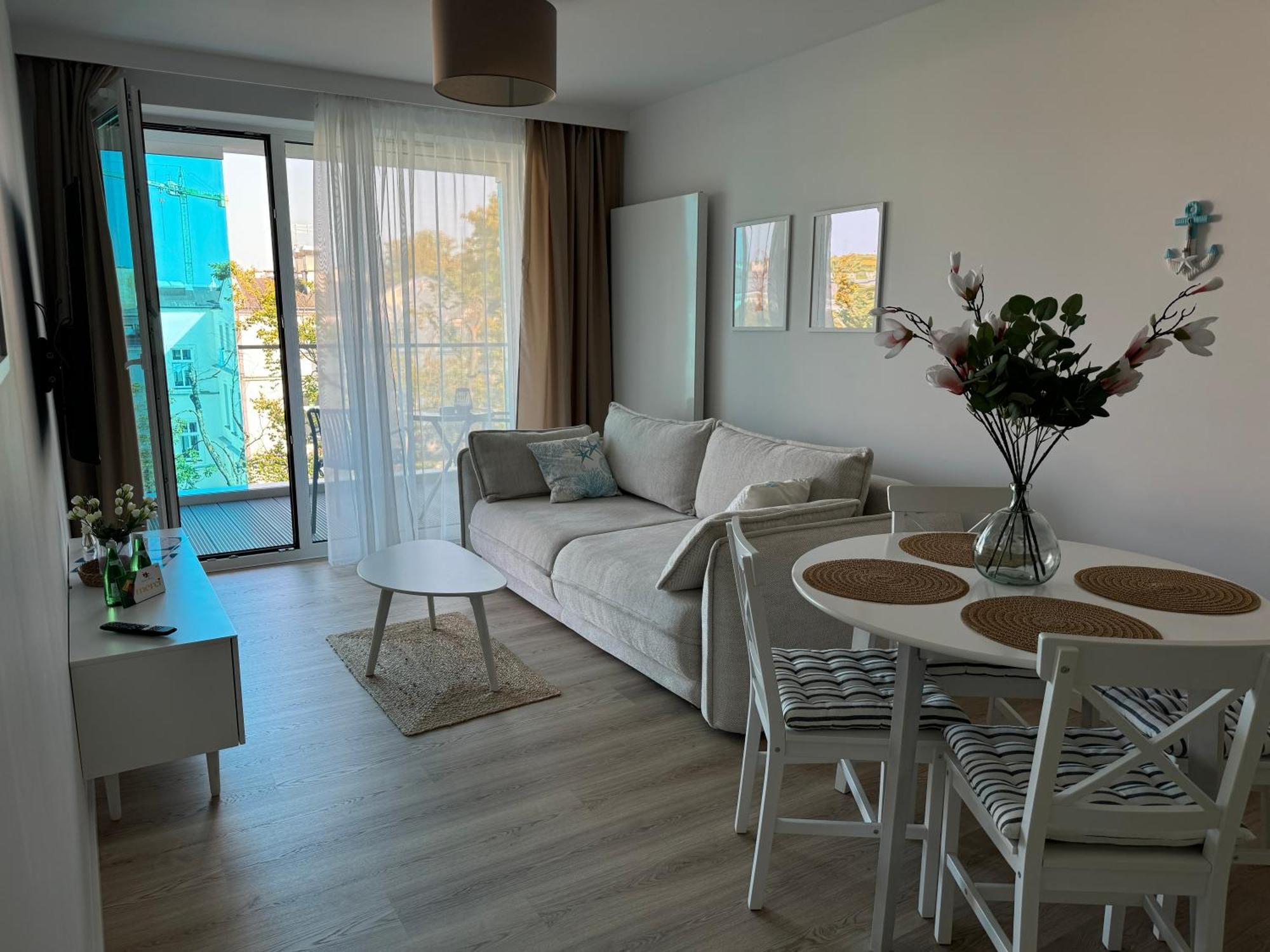 4Summer Kolobrzeg Apartamenty White Blue Sauna & Fitness & Parking 100 Metrow Do Pieknej Szerokiej Piaszczystej Plazy, Wspanialy Widok Z Duzego Tarasu! 100 Meter Zu Einem Schoenen Breiten Sandstrand, Herrliche Aussicht Von Einer Grossen Terrasse! Buitenkant foto